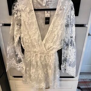 NWT White Brick Built Lace Romper Size L